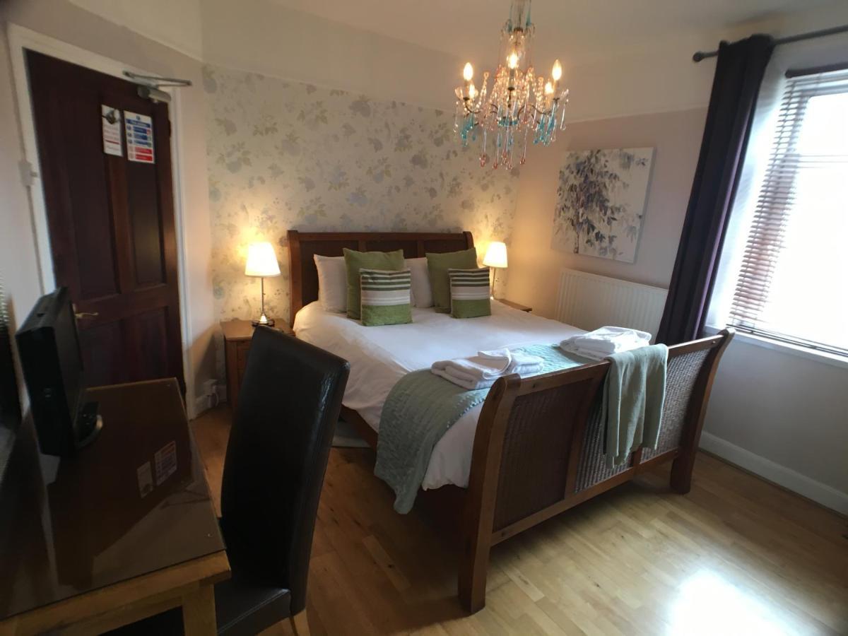 Ty Rosa Rooms Кардиф Екстериор снимка